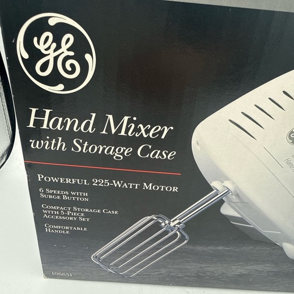 GE 6 Speed Hand Mixer w/ Storage Case 2 Beaters 2 Dough Hooks, 1 Whisk Works - Picture 2 of 13